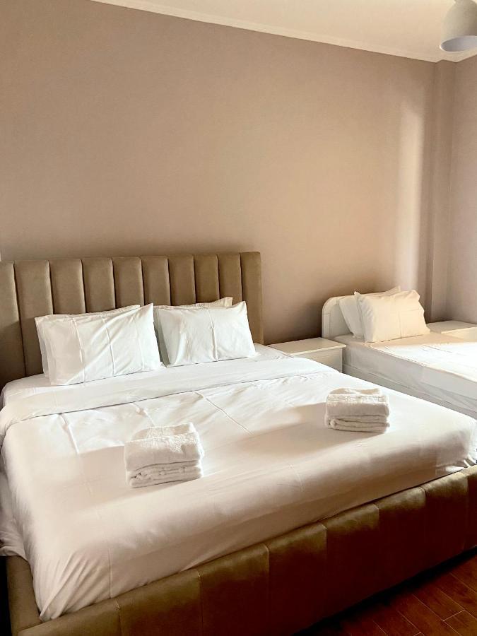 Panoramic Views Of Saranda Apartment Luaran gambar
