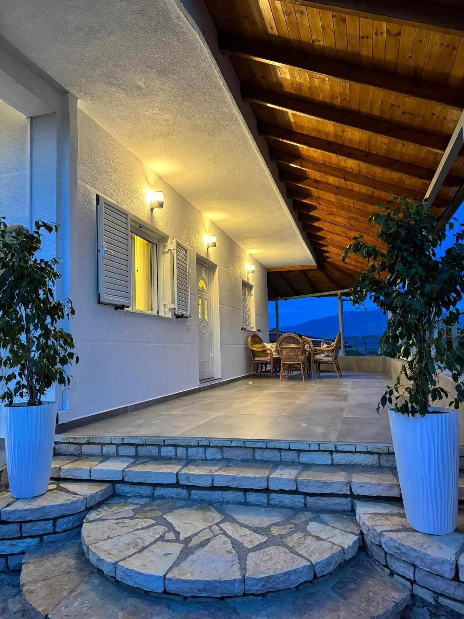 Panoramic Views Of Saranda Apartment Luaran gambar
